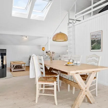度假居 5 Bedroom Stunning In